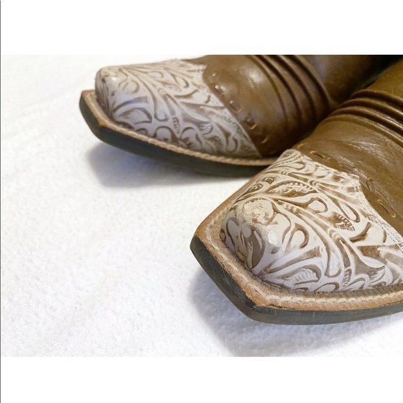 Ariat Dixie Western Boots​​​​​​ - Picture 5 of 13